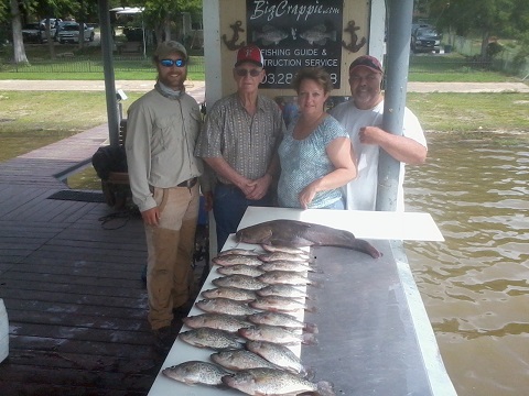 05-24-2014 Palmer family Keepers with BigCrappie